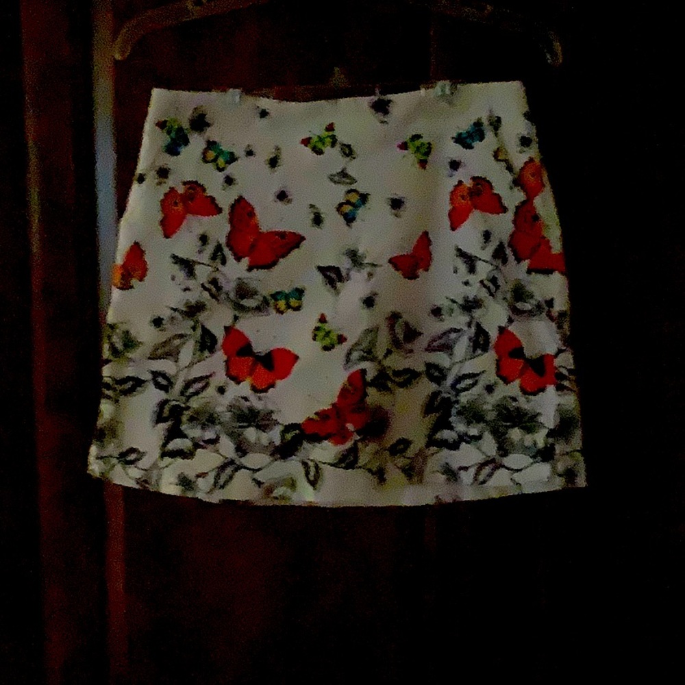 Lady Hagen skort